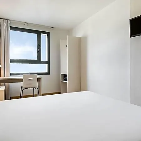 Hotel Ilunion 3 3*