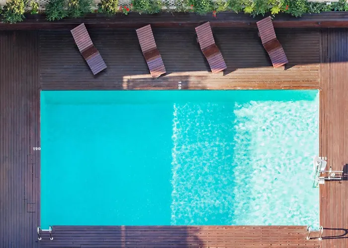 伊鲁尼昂瓦伦西亚3号酒店 酒店