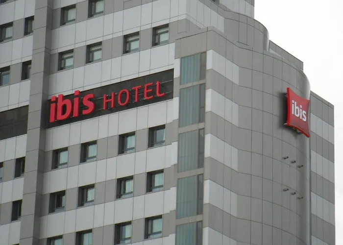 伊鲁尼昂瓦伦西亚3号酒店 瓦伦西亚