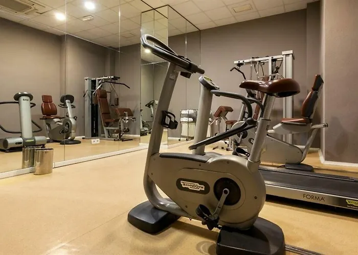 伊鲁尼昂瓦伦西亚3号酒店 3* 瓦伦西亚