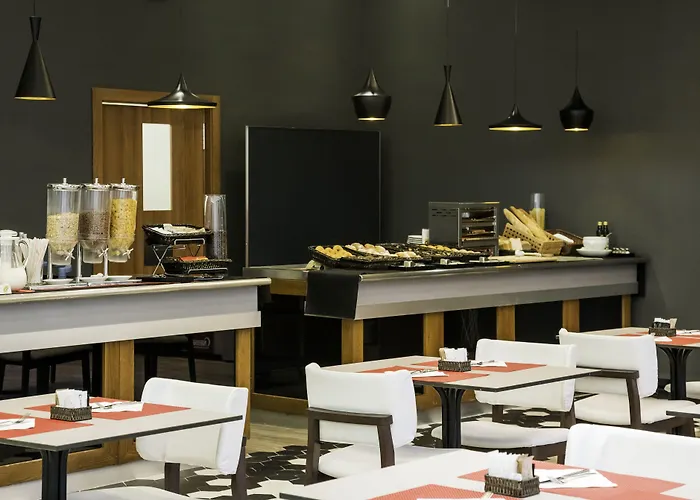 Hotel Ilunion 3 3*
