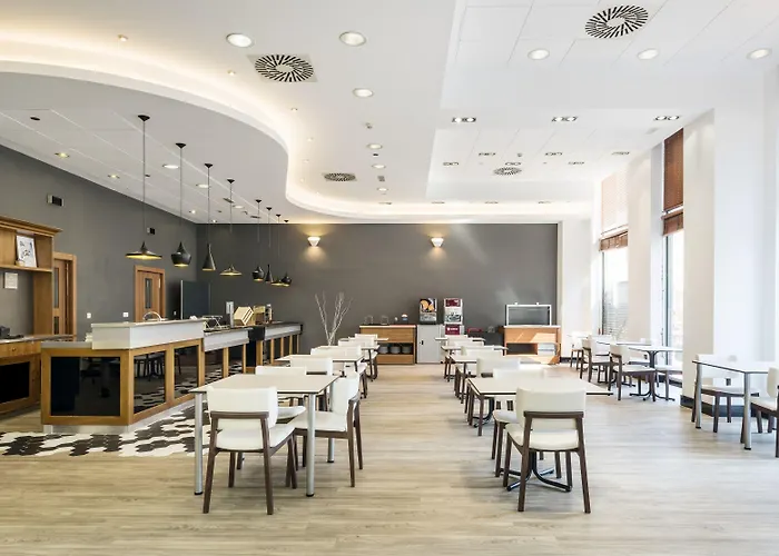 Hotel Ilunion 3 3*