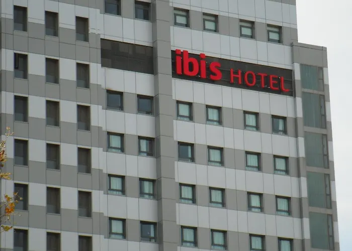 Ilunion 3 Hotel
