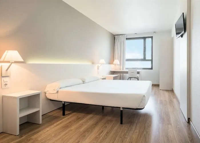 Ilunion 3 Hotel 3*