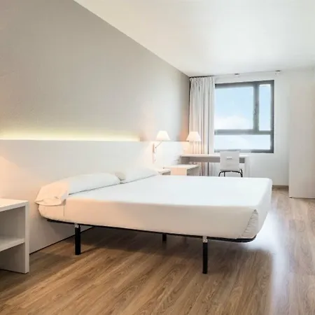 Ilunion 3 Hotel 3*